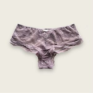 Victoria’s Secret Cheeky Panty Medium New